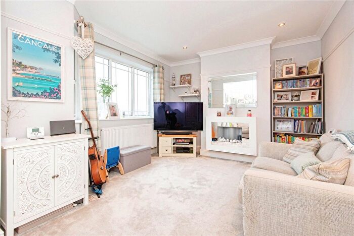 4 Bedroom Semi-Detached House For Sale In Highfield Rise, Stannington, Sheffield, South Yorkshire, S6