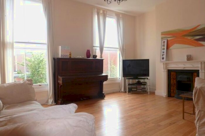 5 Bedroom Flat To Rent In Malvern Road, West Kilburn, London, NW6