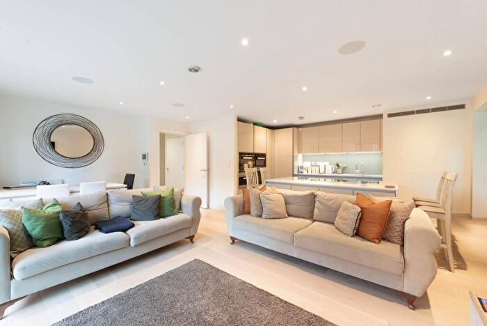 3 Bedroom Flat For Sale In Penrose Gardens, Hampstead, London, NW3