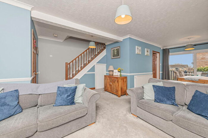 3 Bedroom Terraced House For Sale In Pickard Court, Leeds, LS15