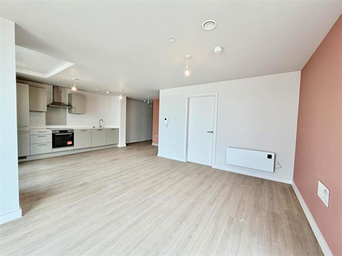 1 Bedroom Apartment To Rent In Botanical Avenue, Stetford, Manchester, M16