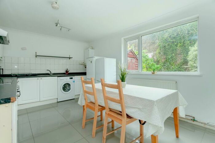 5 Bedroom Terraced House To Rent In Lairs Close, London, N7