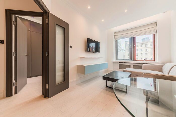 1 Bedroom Flat To Rent In Whitehouse Apartments, Belvedere Road, London, SE1