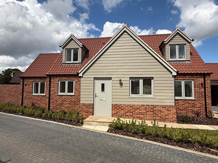 4 Bedroom Detached House For Sale In Russell Court, Pott Row, PE32