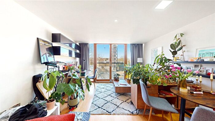 1 Bedroom Flat To Rent In Highgate Road, London, NW5