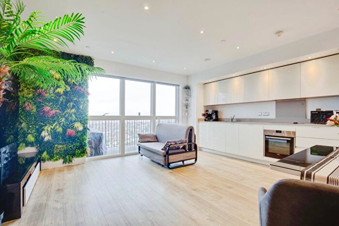 1 Bedroom Apartment For Sale In Lyon Road, Harrow, HA1