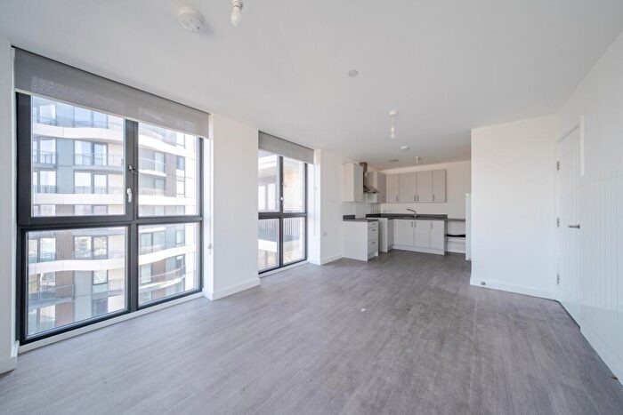 1 Bedroom Flat To Rent In Cambridge Road, Barking, IG11