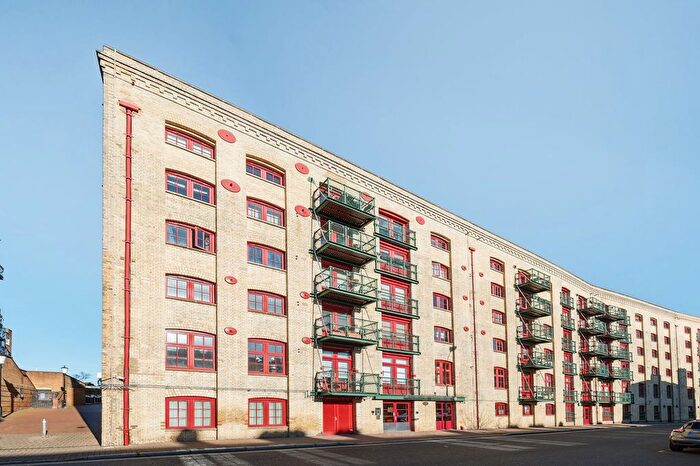 2 Bedroom Flat To Rent In Rotherhithe Street, Rotherhithe, SE16