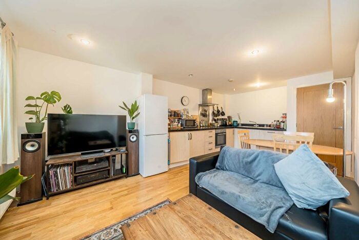 2 Bedroom Flat To Rent In Chapel Market, London, N1
