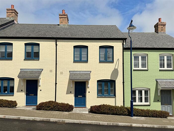 2 Bedroom Terraced House For Sale In Stret Pelyas, Nansledan, TR7