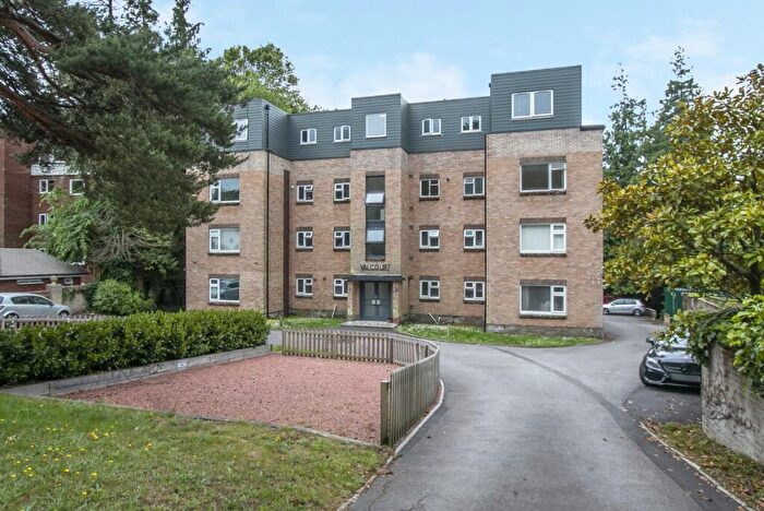 2 Bedroom Flat To Rent In Branksome Wood Road, Bournemouth, BH4