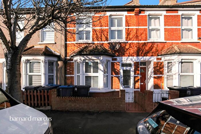 3 Bedroom Terraced House For Sale In Dominion Road, Croydon, CR0