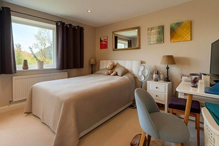 2 Bedroom Maisonette To Rent In Roxborough Road, Harrow, HA1