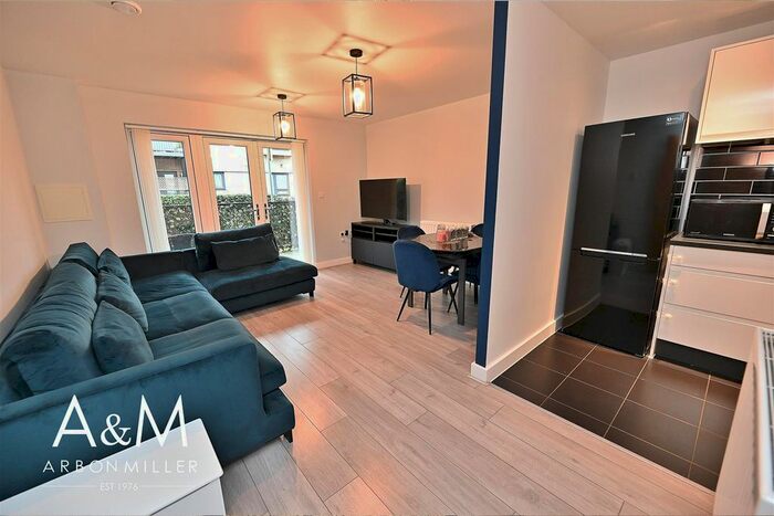 1 Bedroom Flat To Rent In Albert House, Reservoir Way, Hainault, IG6