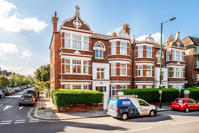 1 Bedroom Flat For Sale In Mortlake High Street, Mortlake, SW14