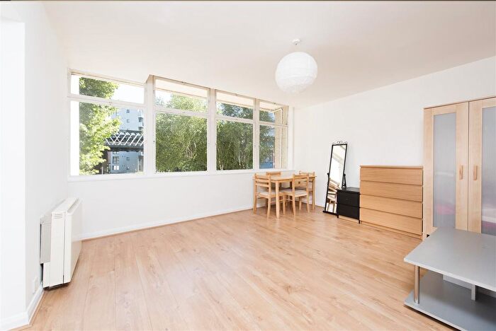 Studio For Sale In Metro Central, Newington Causeway, London, SE1