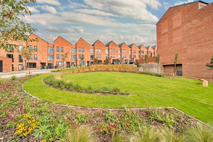 4 Bedroom Town House To Rent In Casa By Moda - Abbey Court, Tannery Row Leeds, LS5