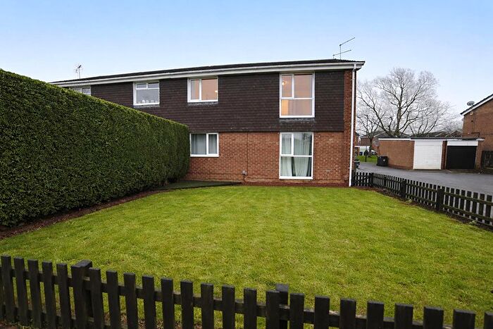 2 Bedroom Flat To Rent In Pensford Court, Newcastle Upon Tyne, NE3