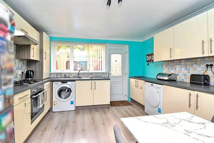 2 Bedroom Terraced House For Sale In Warren Walk, Lennoxtown, G66