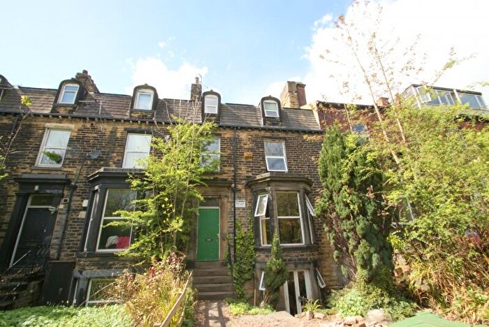 7 Bedroom Terraced House To Rent In Hyde Park Road, Hyde Park, Leeds, LS6