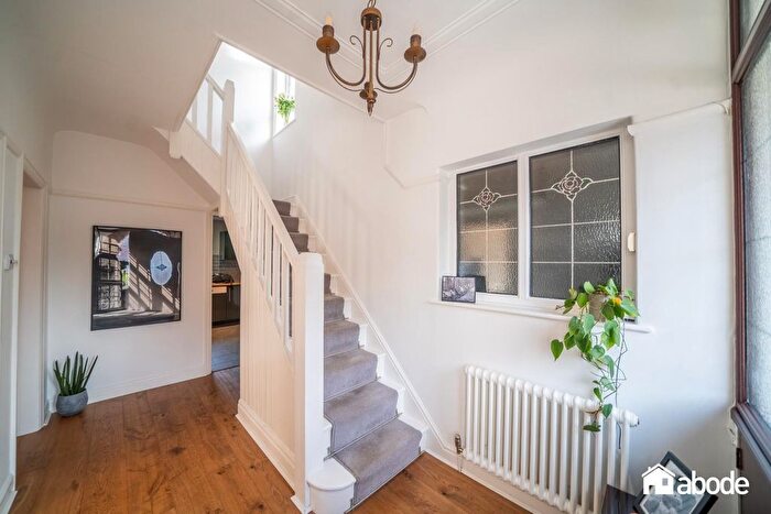 3 Bedroom Semi-Detached House For Sale In Wyndale Close, Mossley Hill, Liverpool, L18