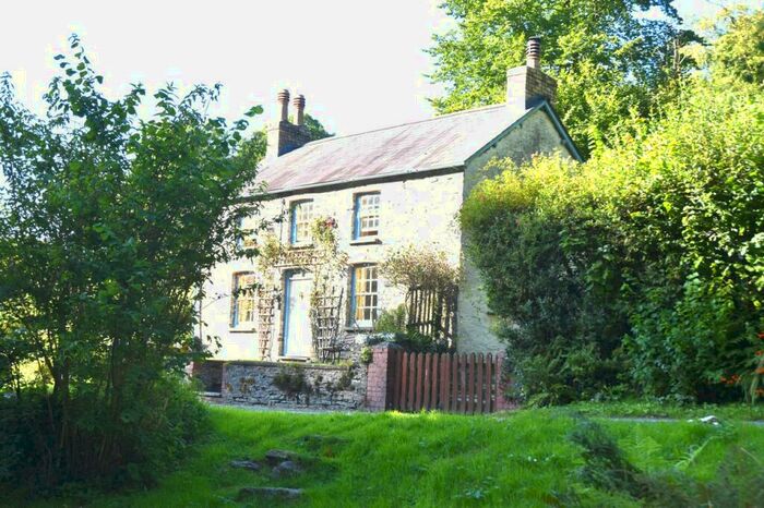 2 Bedroom Cottage For Sale In Nant Y Bargoed, Rhos, SA44