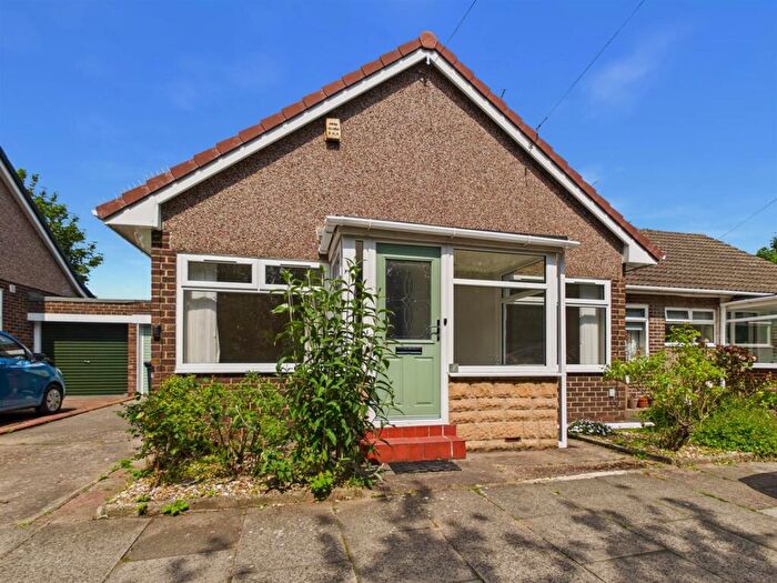 2 Bedroom Semi-Detached Bungalow For Sale In Kensington Close, Whitley Bay, NE25