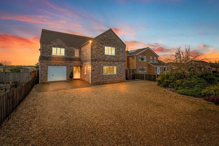 5 Bedroom Detached House For Sale In Fen Road, Parson Drove, Wisbech, Cambs, PE13