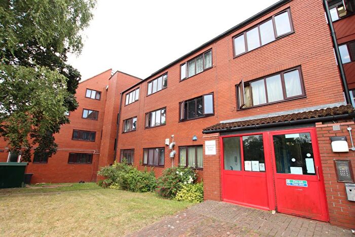 2 Bedroom Flat To Rent In Pyramid Close, Northampton, NN3