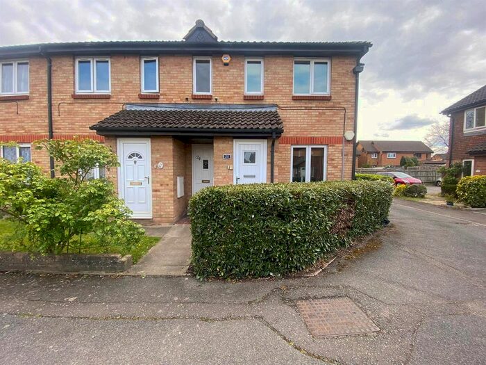 1 Bedroom Maisonette To Rent In Lowdell Close, Yiewsley, West Drayton, UB7