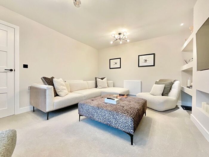 4 Bedroom Detached House For Sale In Tudor Close, Market Drayton, TF9