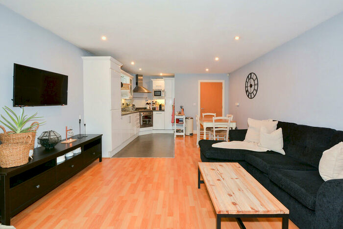 2 Bedroom Apartment To Rent In Chandlers Court, Canada Water, SE16