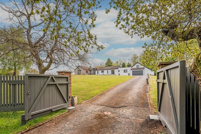 4 Bedroom Detached Bungalow For Sale In Kinwalsey Lane, Meriden, Coventry, CV7
