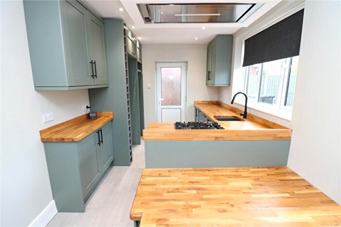2 Bedroom Detached House For Sale In Bath Street, Sutton-in-Ashfield, Nottinghamshire, NG17
