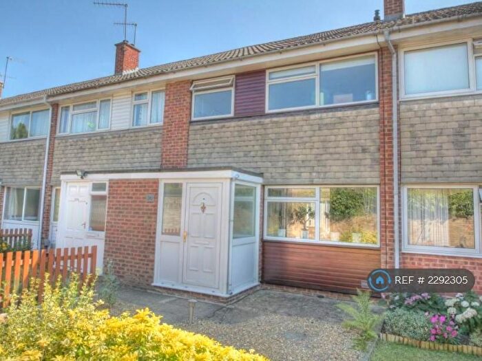 3 Bedroom Terraced House To Rent In Grange Road, Surrey, GU2