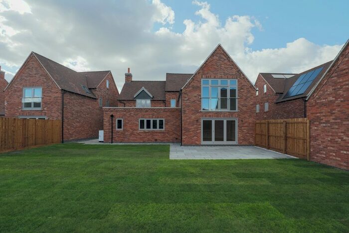 5 Bedroom Detached House For Sale In Manor Drive, Leicestershire, LE65