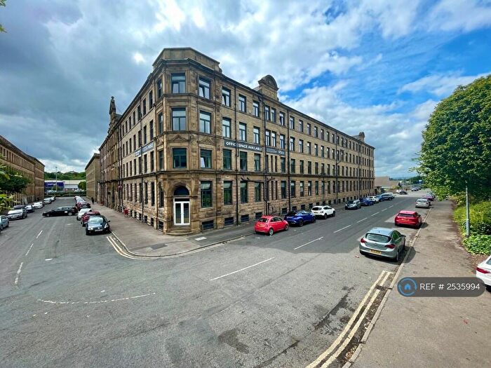 Studio To Rent In Conditioning House, Bradford, BD1