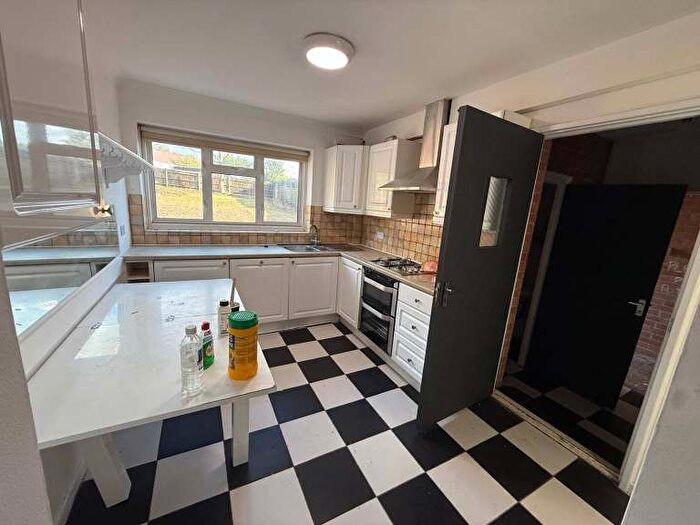 5 Bedroom Detached House To Rent In Main Road, Romford, RM2