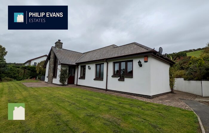 4 Bedroom Detached Bungalow To Rent In Capel Dewi, Aberystwyth, SY23