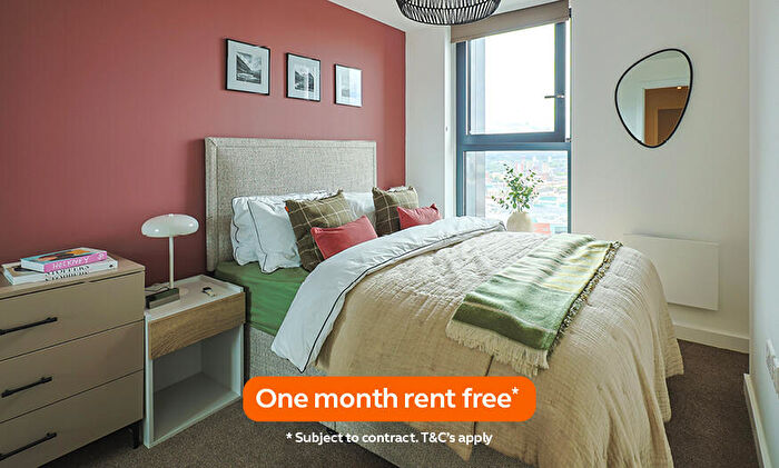 2 Bedroom Apartment To Rent In The Silver Yard, Birmingham Birmingham, B4