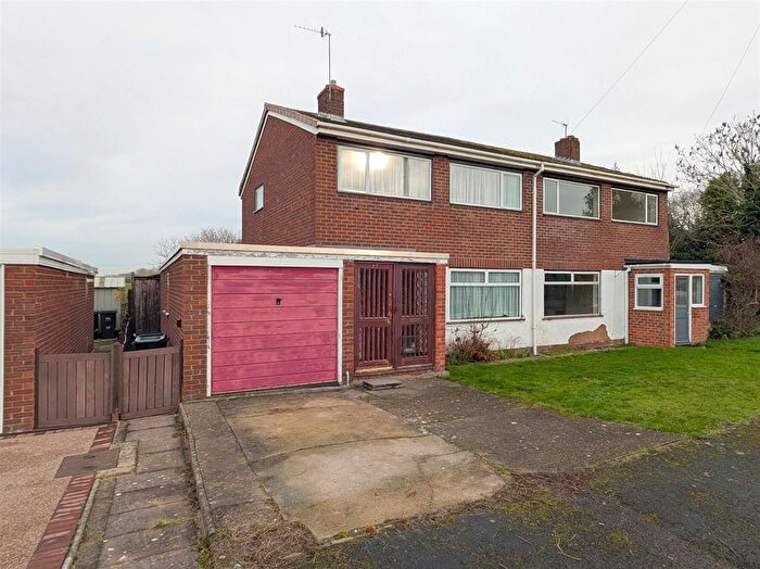 3 Bedroom Semi Detached House For Sale In Packers Hill, Upton-Upon-Severn, Worcester, WR8