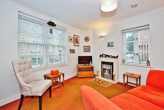 1 Bedroom Retirement Property For Sale In Hendford, Yeovil, BA20