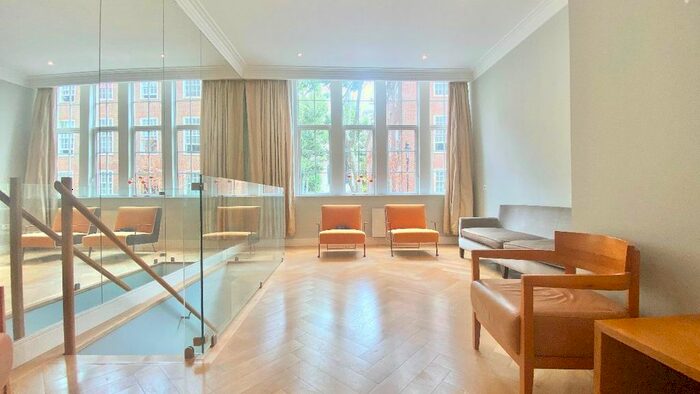 3 Bedroom Flat To Rent In Romney House, Marsham Street, London, SW1P