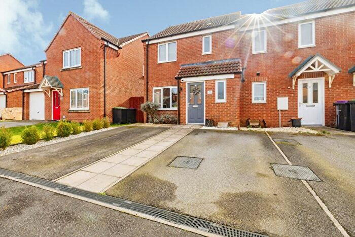 3 Bedroom End Of Terrace House For Sale In Cupola Close, North Hykeham, LN6