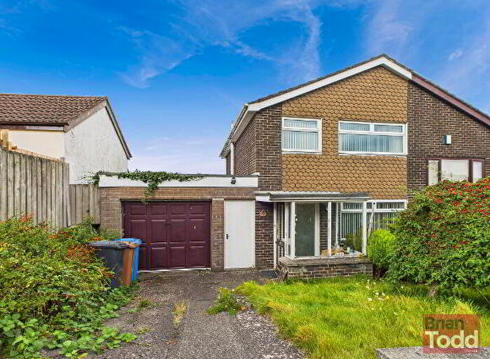 3 Bedroom Semi-Detached House For Sale In Ailsa Gardens, Larne, BT40