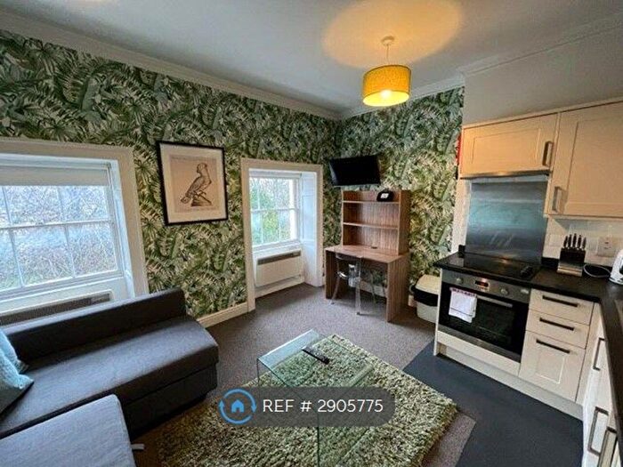 1 Bedroom Flat To Rent In Berkeley Square, Bristol, BS8