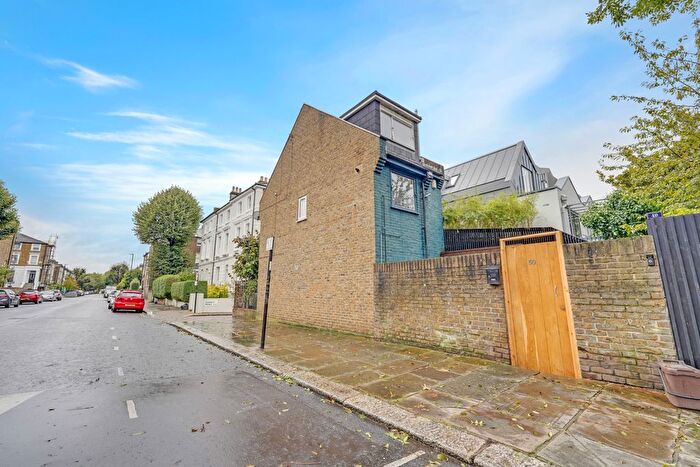3 Bedroom Terraced House To Rent In Murray Mews, Camden, NW1
