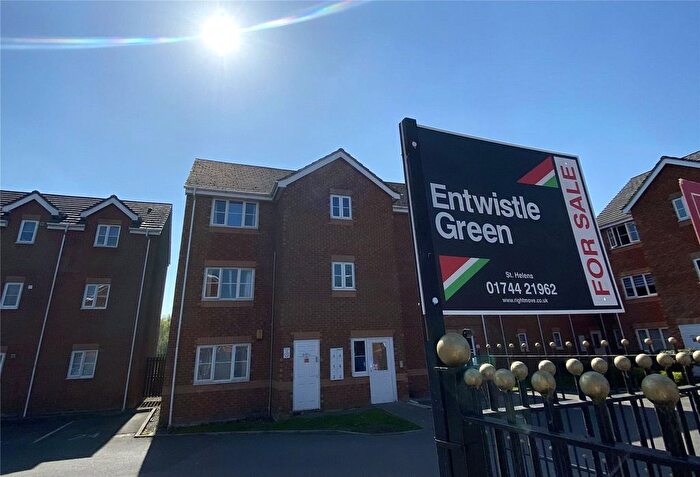 2 Bedroom Flat For Sale In Medway Court, St. Helens, Merseyside, WA9