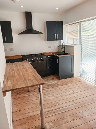 3 Bedroom Semi-detached House To Rent In Cranston Road, London, SE23