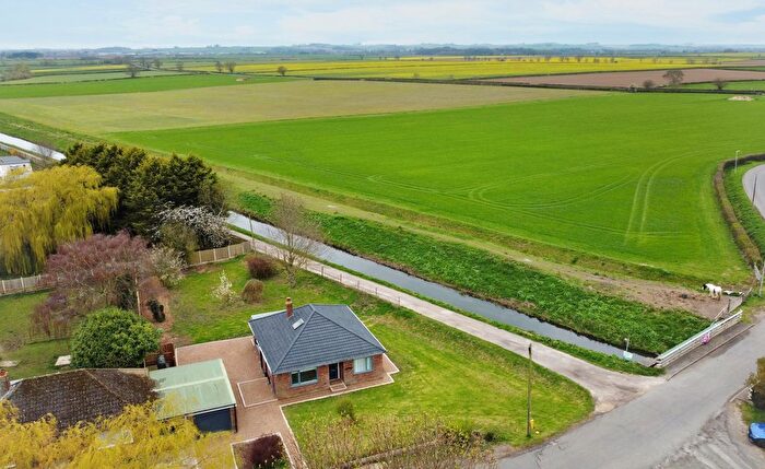 3 Bedroom Detached Bungalow For Sale In Lock Road, Alvingham, LN11